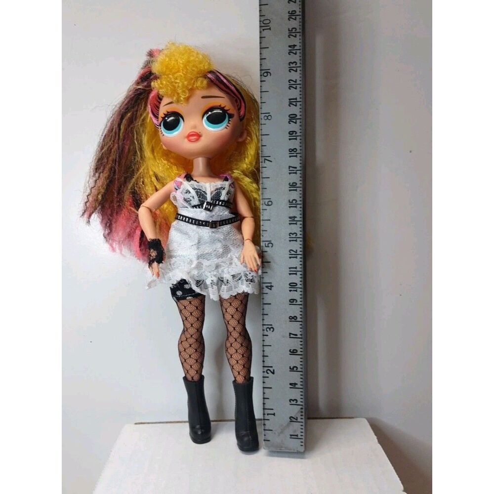 MGA LOL Surprise OMG Remix Pop Music B.B. Fashion Doll 80s Outfit Material Girl - Picture 11 of 11